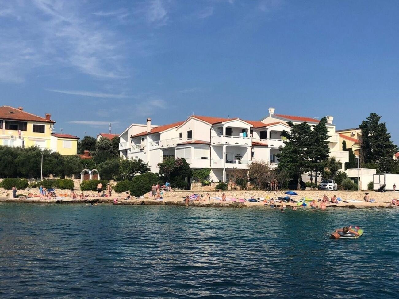 Apartments Milja - 10 M From Sea Mandre Kültér fotó